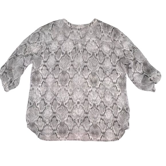 Apt 9 Blouse XL Gray Boho Sheer Python Animal Print Lightweight Elegant Top - Picture 2 of 10